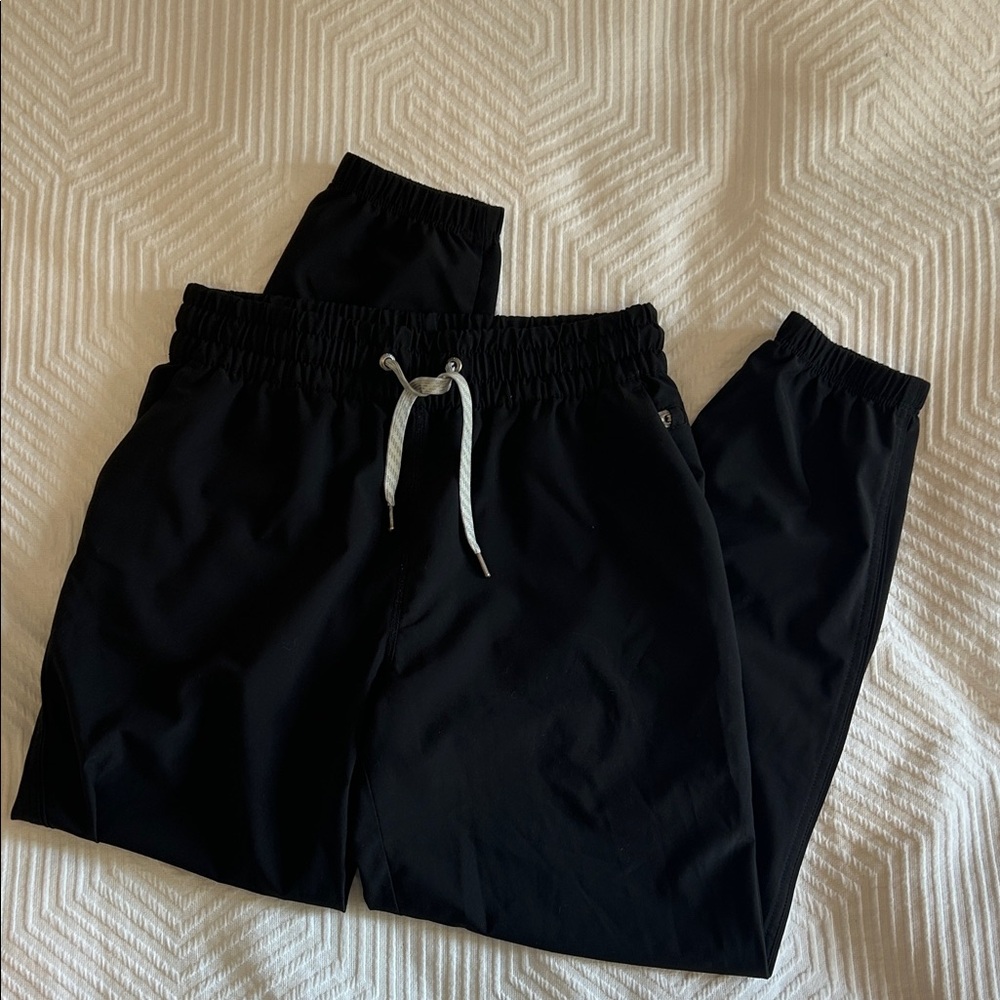 Vuori joggers